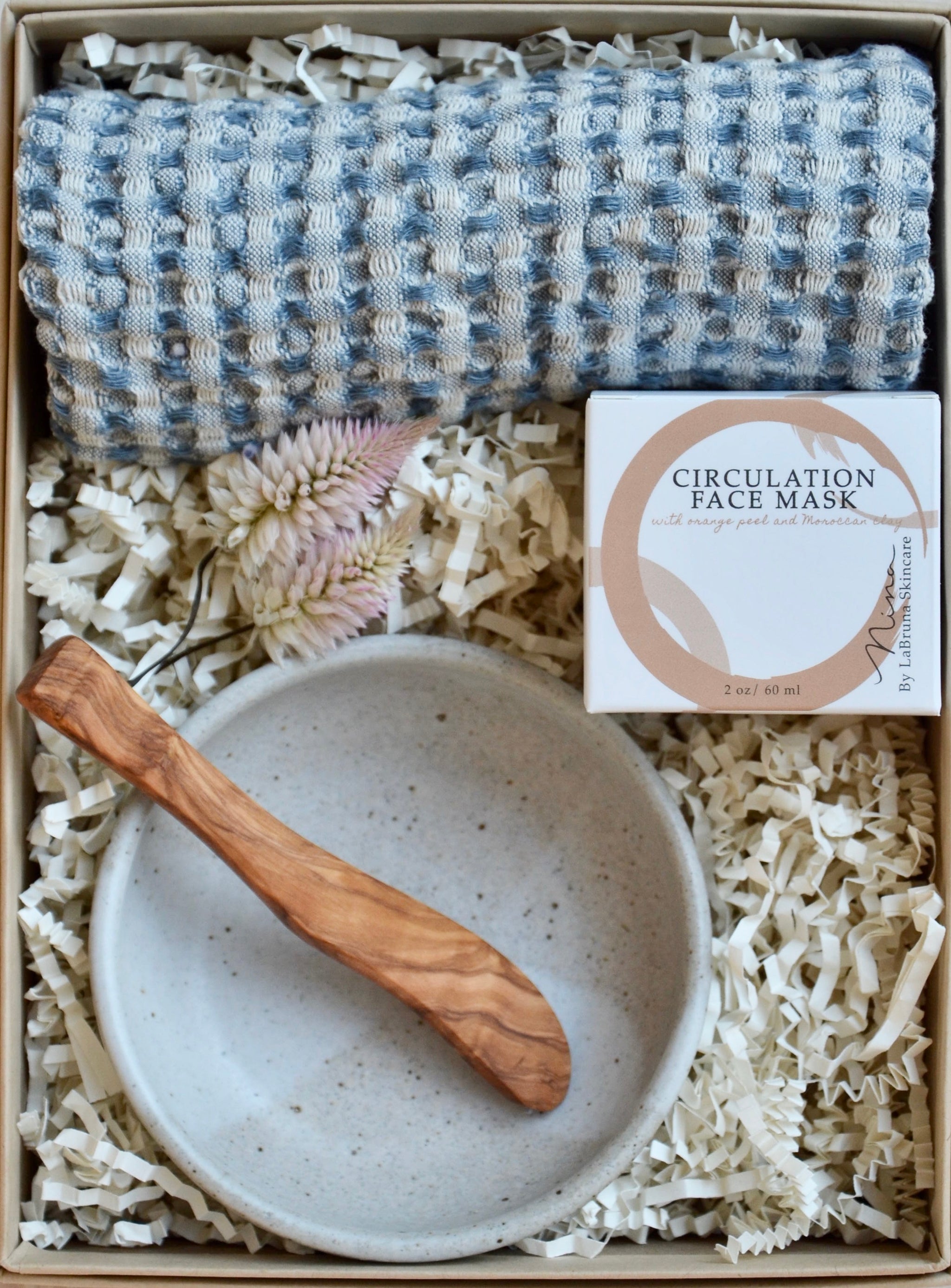 Image of Gift Kit - includes mask, mixing spatula and cloth