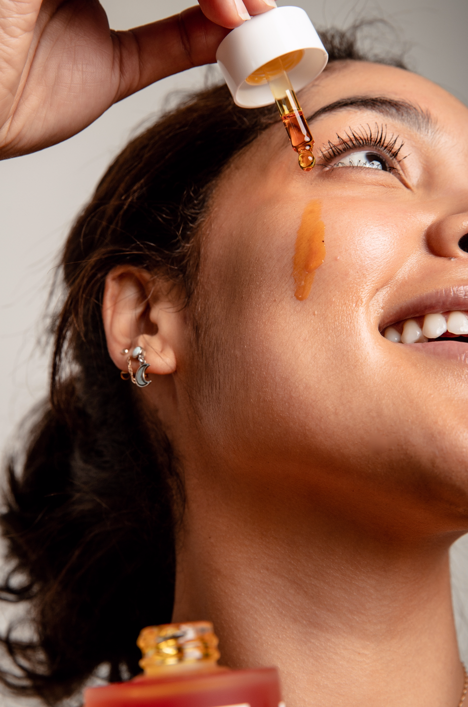 nourishing face oil texture shot